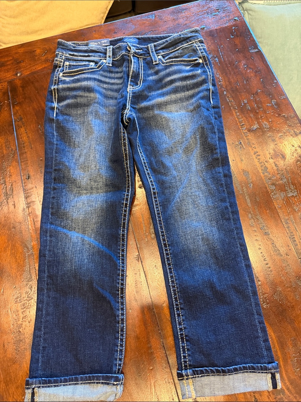 Daytrip Dark Blue mid rise Jeans with Contrast Stitching